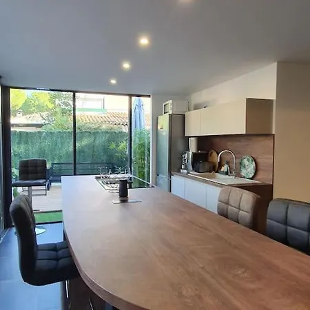 Villa , Quartier Pinède Au Cap D'agde