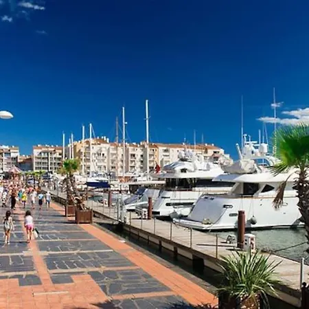 , Quartier Pinède Au Cap D'agde Villa Agde