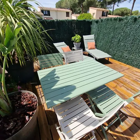 , Quartier Pinède Au Cap D'agde * Agde