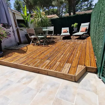 , Quartier Pinède Au Cap D'agde *